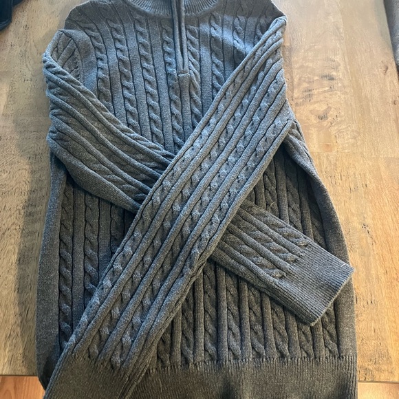 Denver Hayes Thick Sweater - Picture 4 of 5